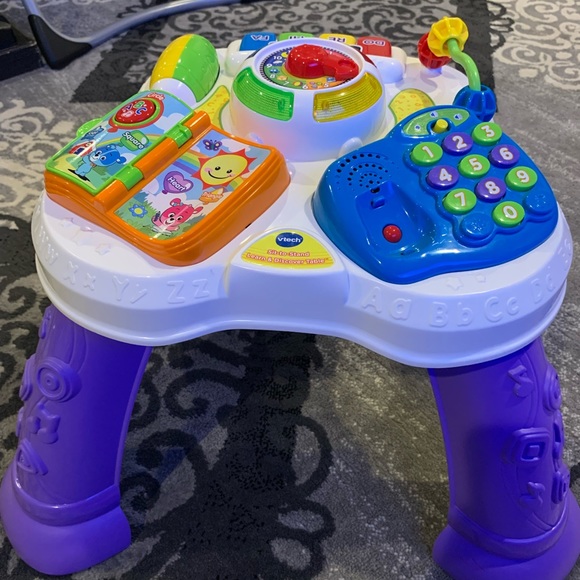 Like new VTech Sit-To-Stand Learn and Discover Table, Purple - Picture 2 of 2